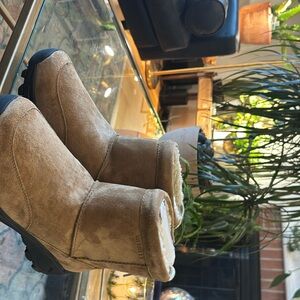 10.5 mens merrell winter pull on boots